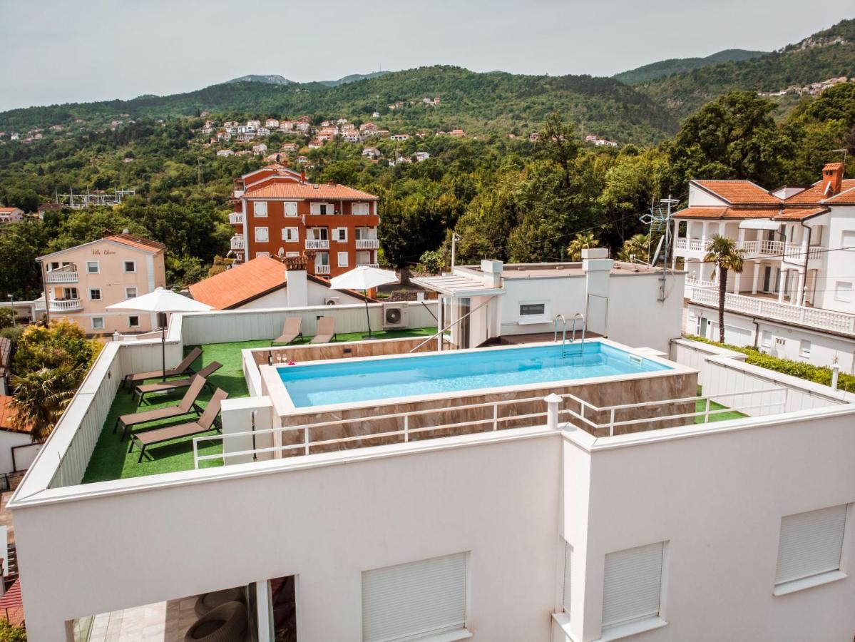 Apartment Lui With Rooftop Swimming Pool Icici Exterior foto